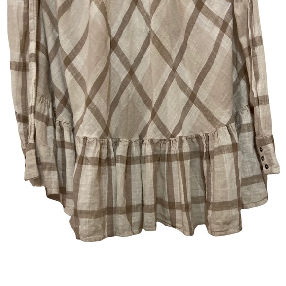 Free People Peppy Plaid Ruffle back tunic top Long Sleeve Button down size small - Picture 3 of 8